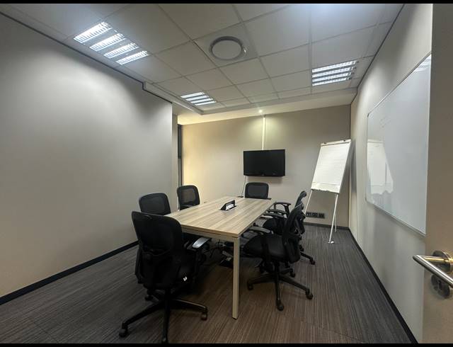 423M² OFFICE TO LET IN SANDTON CENTRAL